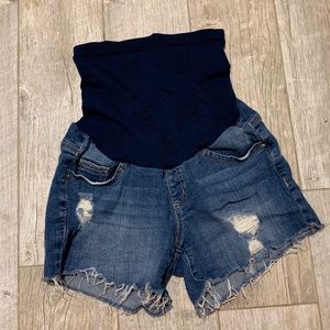 Jessica Simpson maternity shorts